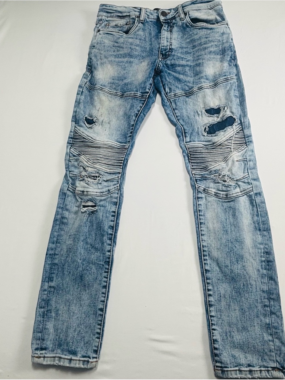 Light Blue Distressed Men's Jeans with Knee Ribbing